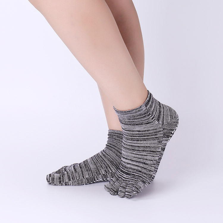 Non-Slip Yoga Socks with Grips – Pilates Yoga Grip Socks Bewertung und Preis